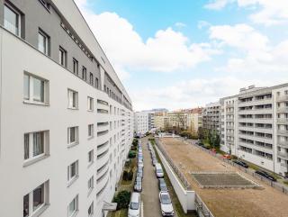 Stysia Superior Apartment by BookingHost - 3