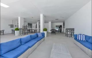 Trendy 1BD Condo 4 Mins to Beach - 5
