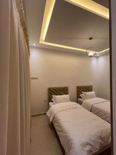 Luxury apartment - Quiet and family-friendly neighborhood - 4