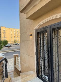 2 bedroom apartment with private garden Rehab City - 8