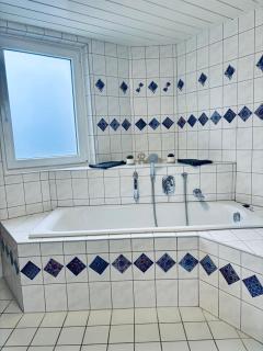 Doppelzimmer 3 Balance - Suhitha´s Gästehaus Villingen-Schwenningen - 1