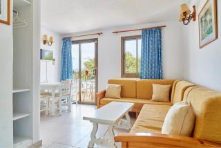 Aptos Casa Luis by Invisa - 5