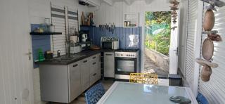 Bungalow face à la très belle plage de Cluny - Sainte-Rose - 2