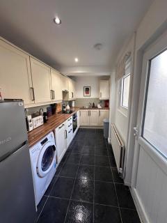 4 bedroom house in Belfast next to Ormeau Park - 4