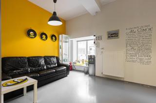 Stories Hub Hostel - 1