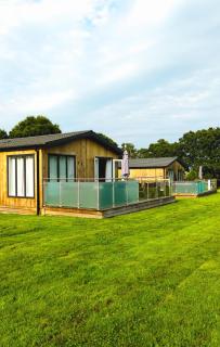 Shropshire Lodges - Romantic Luxury Hot Tub Breaks - 6