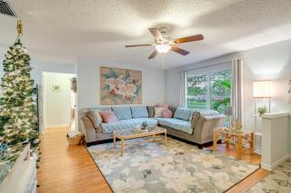 STAY GOLDEN Sleeps 6 Heated Spa Pool Yard Games BBQ W&D - 1