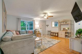 STAY GOLDEN Sleeps 6 Heated Spa Pool Yard Games BBQ W&D - 2