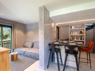 Demi-chalet cosy avec terrasses, WiFi et parking à Chamonix - FR-1-343-228 - 4