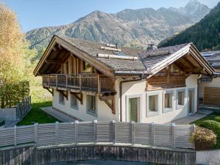 Superbe chalet 4 étoiles 8 pers, proche pistes, Wi-Fi, parking - FR-1-343-184 - 4