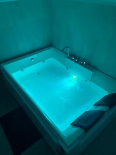 Loft35 - Loft esclusivo con Vasca Idromassaggio nel Cuore di Palermo - 7