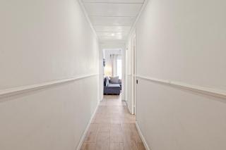 Eixample AC, Sunlit Balcony & Prime Location - 6