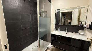 Beautiful 3-bedroom apartment with Terrace and Parking, - 7