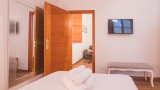 Rojas IV Apartment by Toledo AP - 4