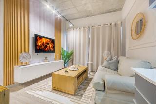 Sandton City Splendid Apartment 201 Back up power & water - 9