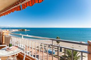 MalagaSuite Coastline Apartments Fuengirola - 6