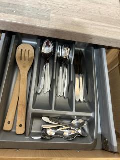 Peaceful Walkley home walking distance to city centre - street Parking - 1