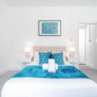 Stylish 3Bed House - Sleep 5 - Free On Street Parking - Smethwick - Wi-fi Netflix 11TH - 3