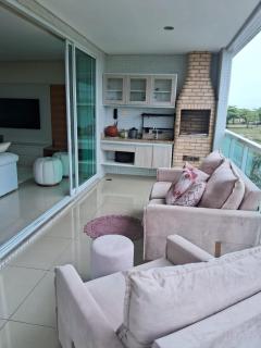 Apartamento Elegante em Prédio de Luxo na Praia das Dunas - 2