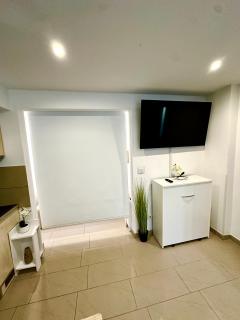 WOLFÜHLOASE am Hamburg Airport - 8