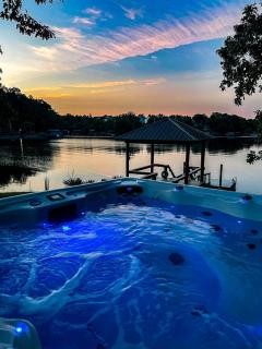 Embrace Nature in this Lakefront Cottage with Fire Pit in Charlotte, North Carolina - 2