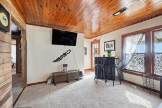 Cozy Country Retreat - Hot Tub, Fire Pit & Guitars home - 2