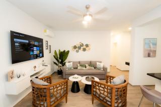 TRACADERO Ocean Pearl Suite - 2