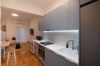 Cozy & Stylish 2BR Home Near Kallimarmaro - 0