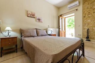 Sklavaki Traditional Villa - Private Pool & Views - 5