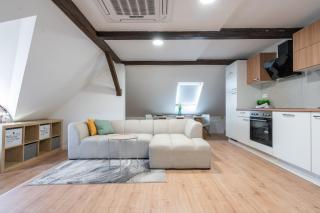 B-Home Apartments - Štýlový podkrovný apartmán 74 m2 - 2