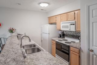 Charming Golf Getaway! River Oaks 19E - 0