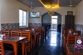 Sukoon Inn Hotel & Restaurant - 1