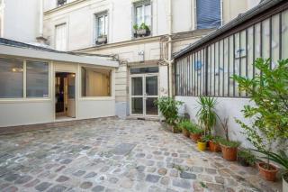 Beautiful and modern studio for 2 near Bastille - 1