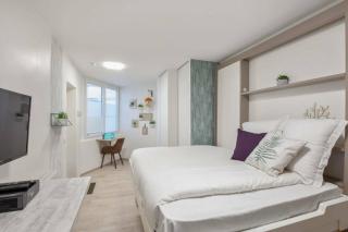 Beautiful and modern studio for 2 near Bastille - 2