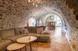 Maison XVII - Authenticité et luxe contemporain - 3