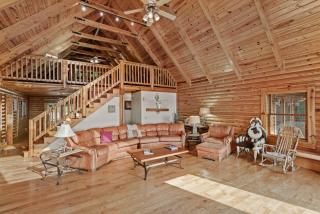 Sugar Bear Lodge - 2