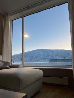 Top floor apartment with view - 9