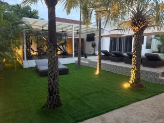 Beautiful private 3 bedroom villa with pool and gym - 4
