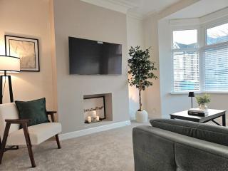 Albert House, 4-Bed Home, Free Parking & Garden - 0