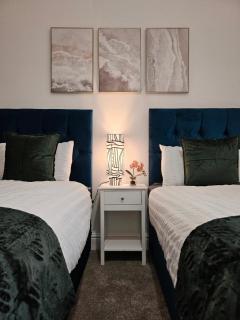 Albert House, 4-Bed Home, Free Parking & Garden - 7