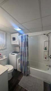 Good 1BR, 1st floor, central AC, free parking - 4