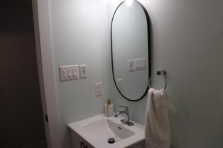 Richie's Place A Cozy 2-BR Apt in Fredericton - 9