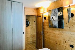 In The City Center With A View Of Mont Blanc - 3