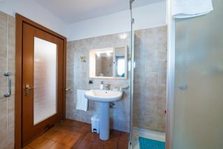 Mountain&Lake Terrace Retreat - 4