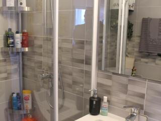 À 5 min des Thermes, climatisé avec balcon - FR-1-503-83 - 2