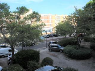 Appartement 80m² 2 Chambres Près des Thermes - FR-1-503-111 - 1