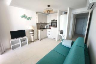 Studio with sea view and pool ideally located - 8