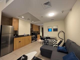 Click Stay - JLT - Entire Studio & Balcony Lakes view Apartment -HW - 2