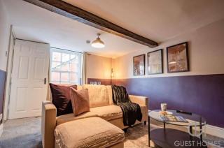 Charming 2-Bed Apartment in Bewdley Town Centre - 3