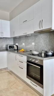 Elegant Apartment in Saranda Terraces - 4